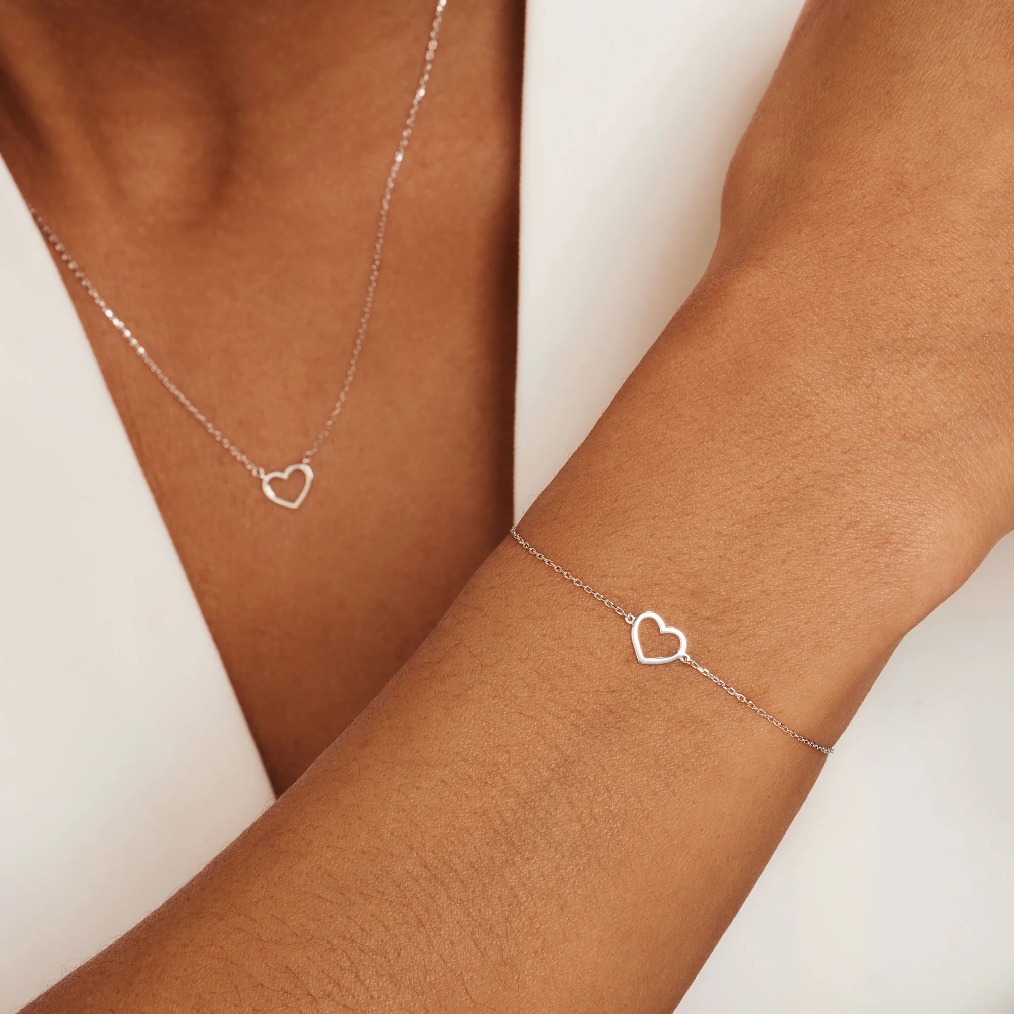 Saint Germain Amore 14 karat white gold bracelet with heart - Image 3